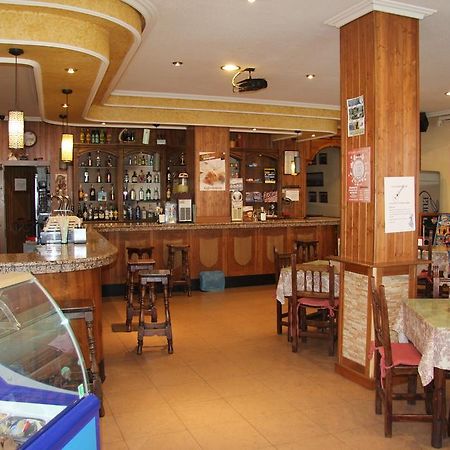 Hostal Cazalegas Екстер'єр фото