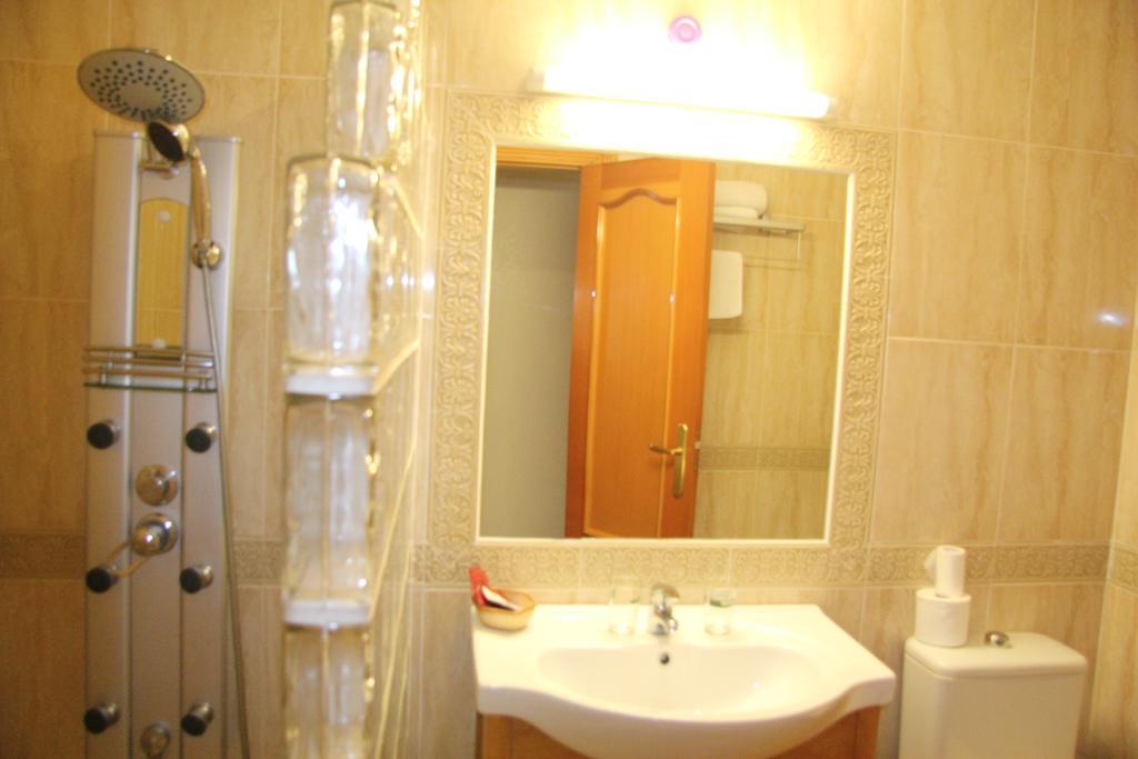 Hostal Cazalegas Екстер'єр фото